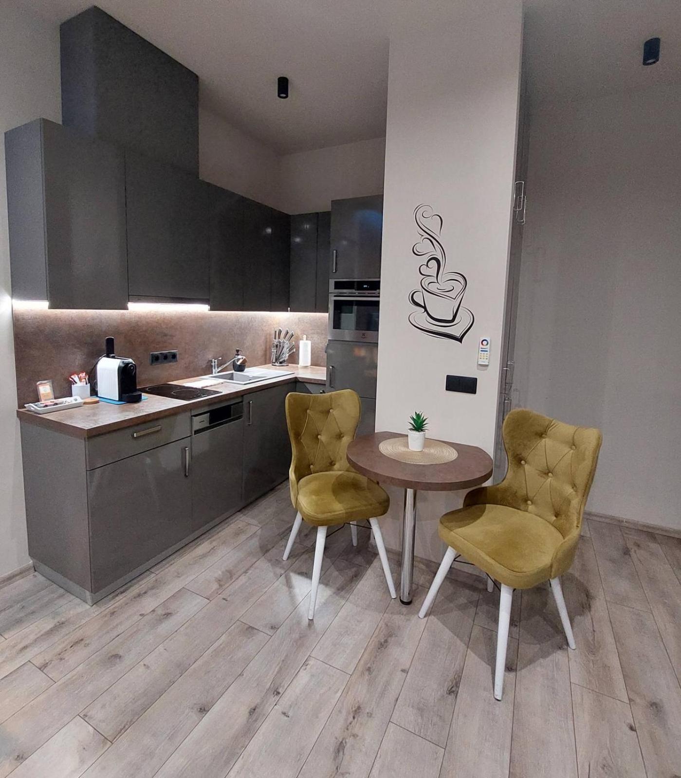 Silver Dawn Apartments Szegedin Exterior foto
