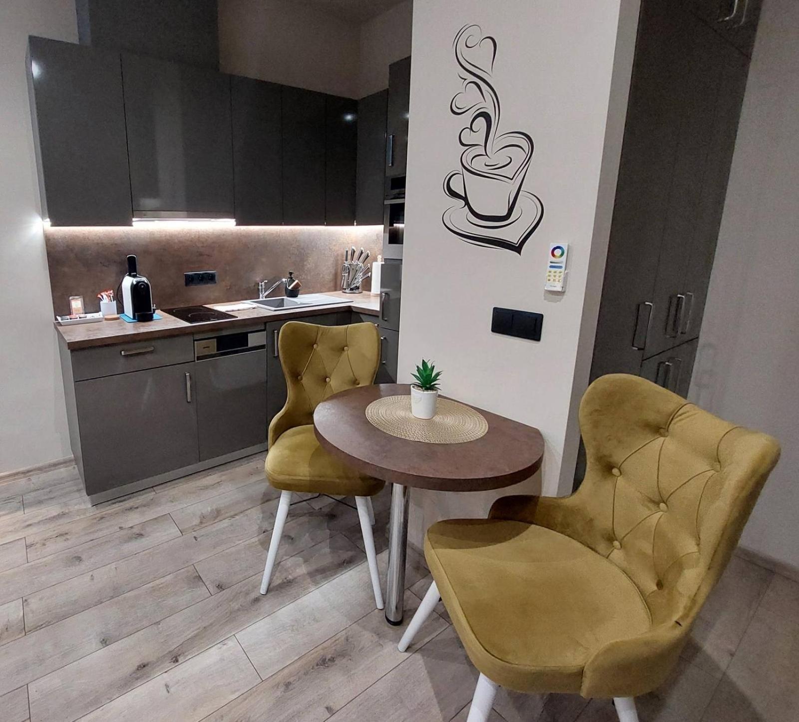 Silver Dawn Apartments Szegedin Exterior foto